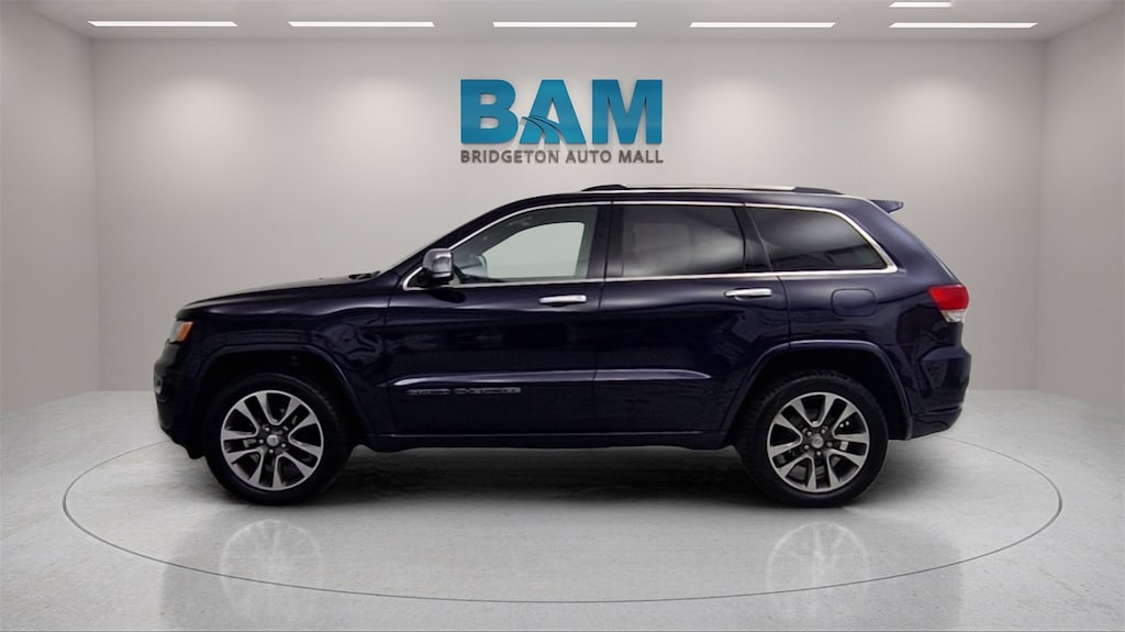 Used 2017 Jeep Grand Cherokee Overland 4x4 SUV