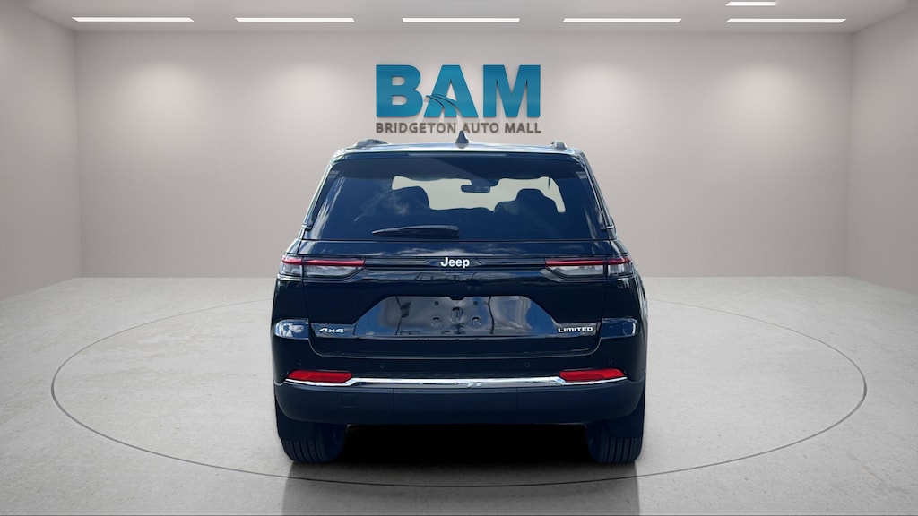 New 2025 Jeep Grand Cherokee LIMITED 4X4 Sport Utility