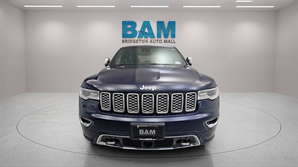 Used 2017 Jeep Grand Cherokee Overland 4x4 SUV