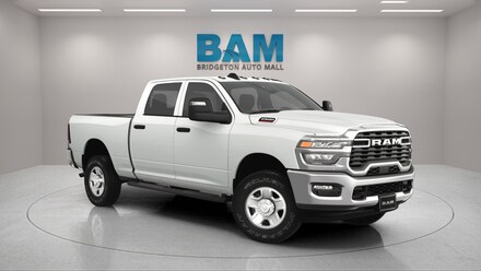 2025 Ram 2500 TRADESMAN CREW CAB 4X4 6'4 BOX Pickup