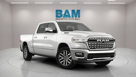 2025 Ram 1500 LIMITED CREW CAB 4X4 6'4 BOX Pickup