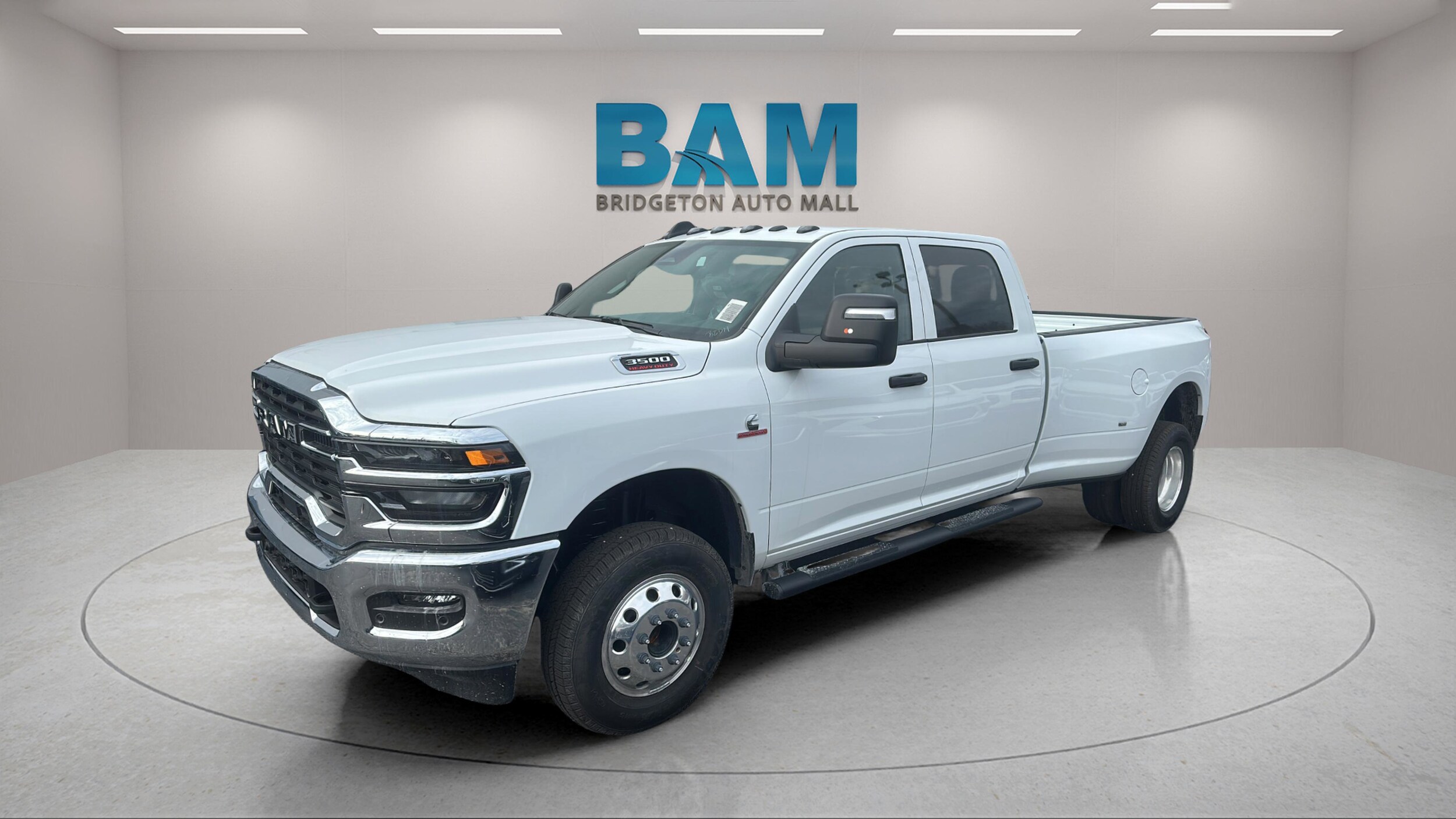 2026 Ram 3500 Tradesman photo 3