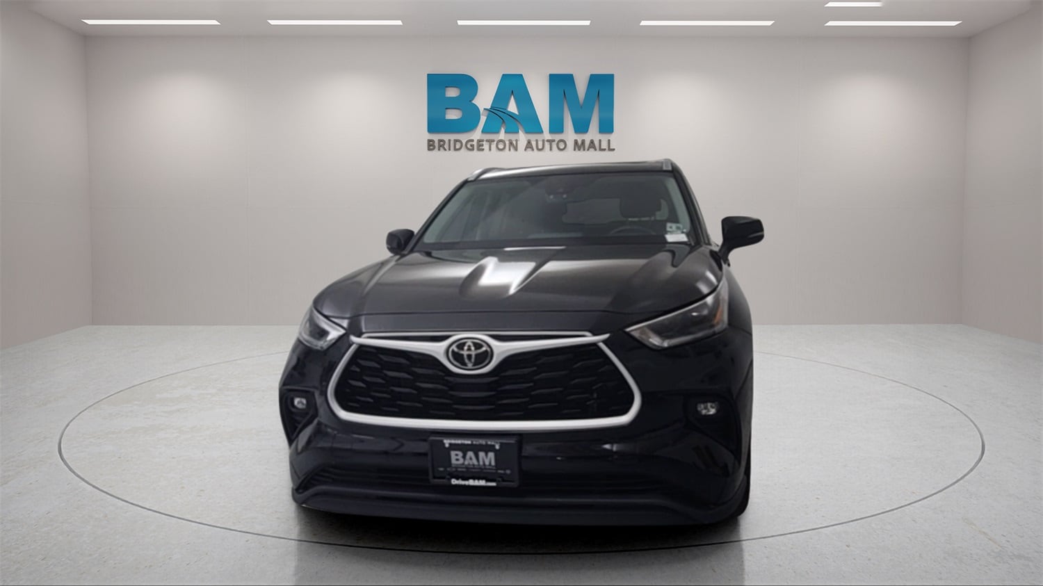 Used 2021 Toyota Highlander XLE with VIN 5TDGZRBH7MS109098 for sale in Bridgeton, NJ