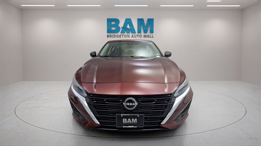 Used 2024 Nissan Altima 2.5 SV Sedan