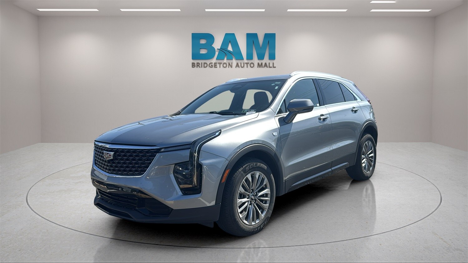2024 Cadillac XT4 Premium Luxury photo 3