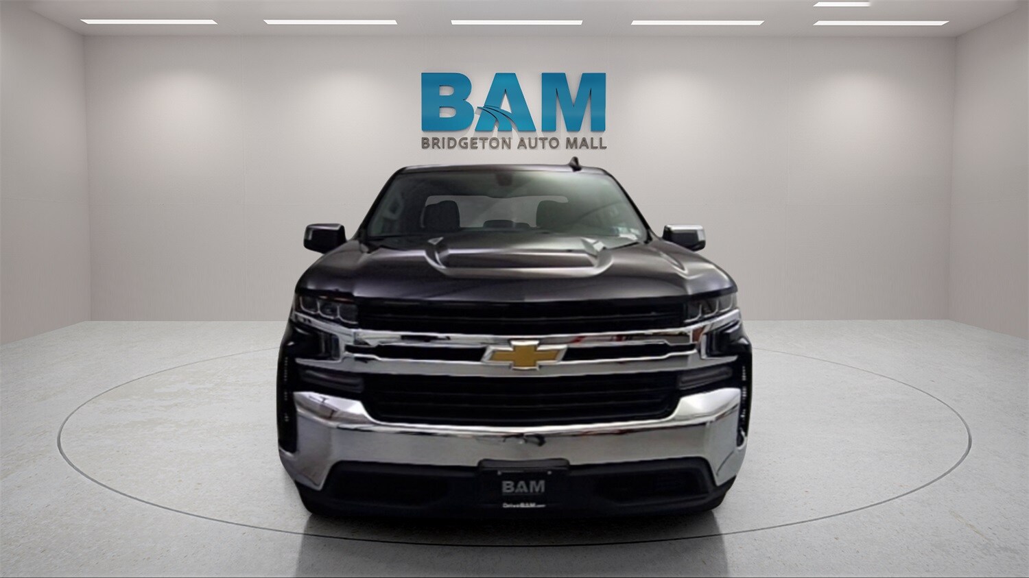 2022 Chevrolet Silverado 1500 LT photo 2