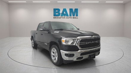 2022 Ram 1500 Big Horn/Lone Star Truck Crew Cab