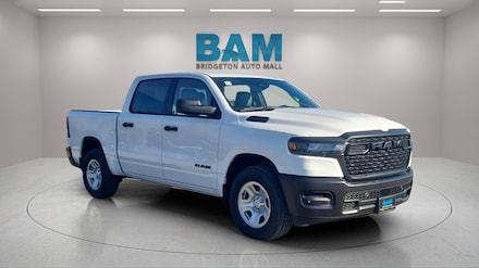 2025 Ram 1500 TRADESMAN CREW CAB 4X4 5'7 BOX Pickup