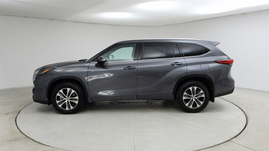 Used 2022 Toyota Highlander XLE For Sale Bridgeton NJ