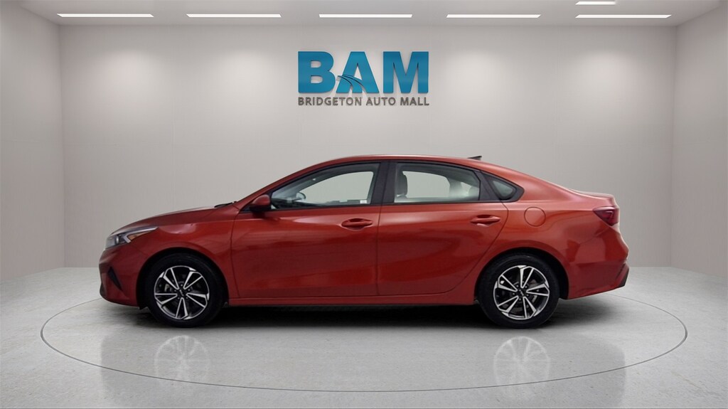 Used 2023 Kia Forte LXS Sedan