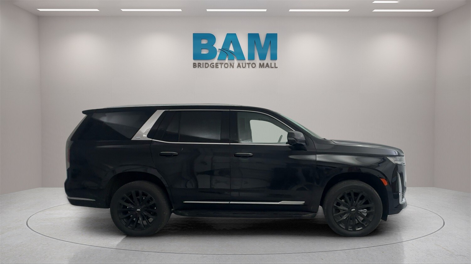 2023 Cadillac Escalade Premium Luxury photo 2