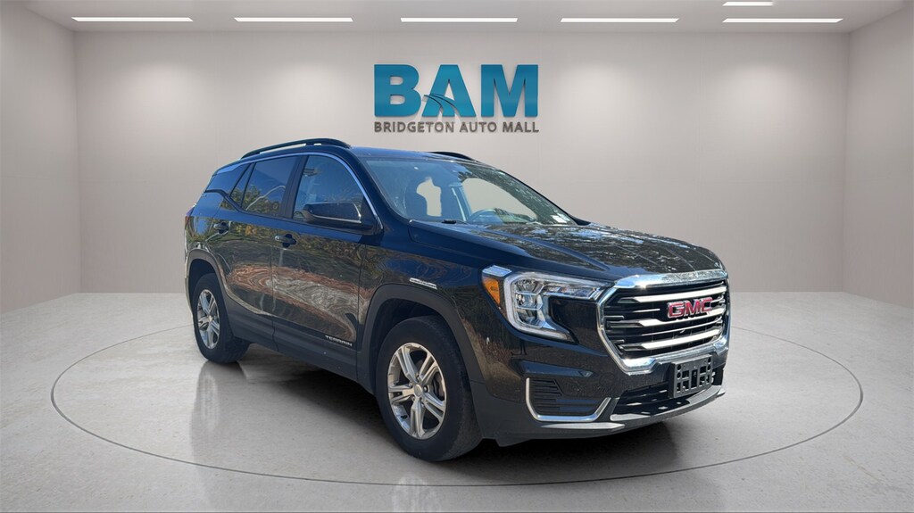 Used 2022 GMC Terrain SLE SUV
