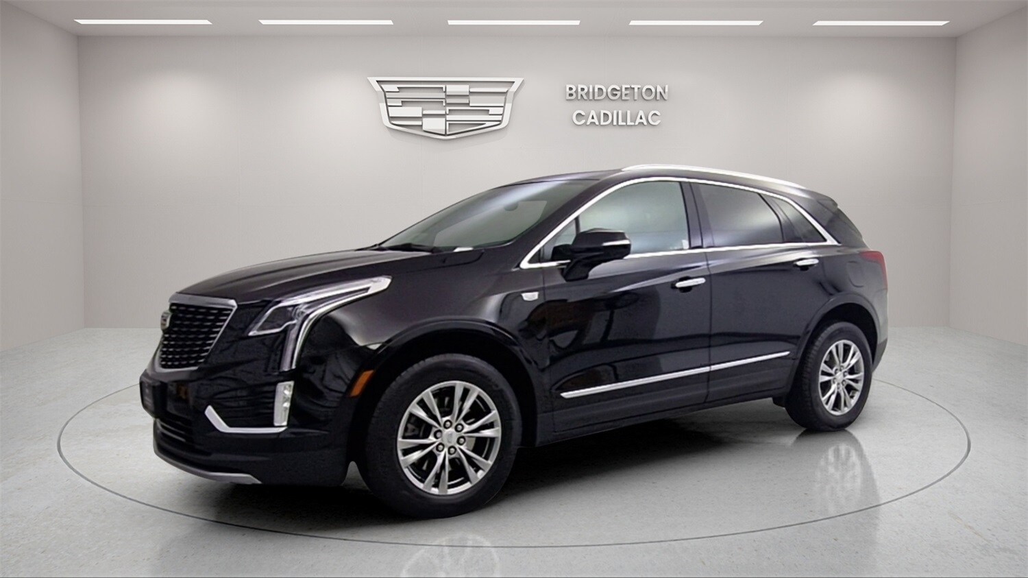 2022 Cadillac XT5 Premium Luxury photo 3
