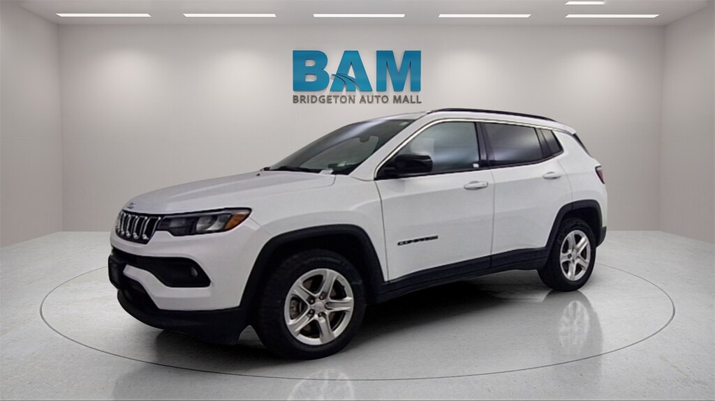 Used 2024 Jeep Compass Latitude SUV