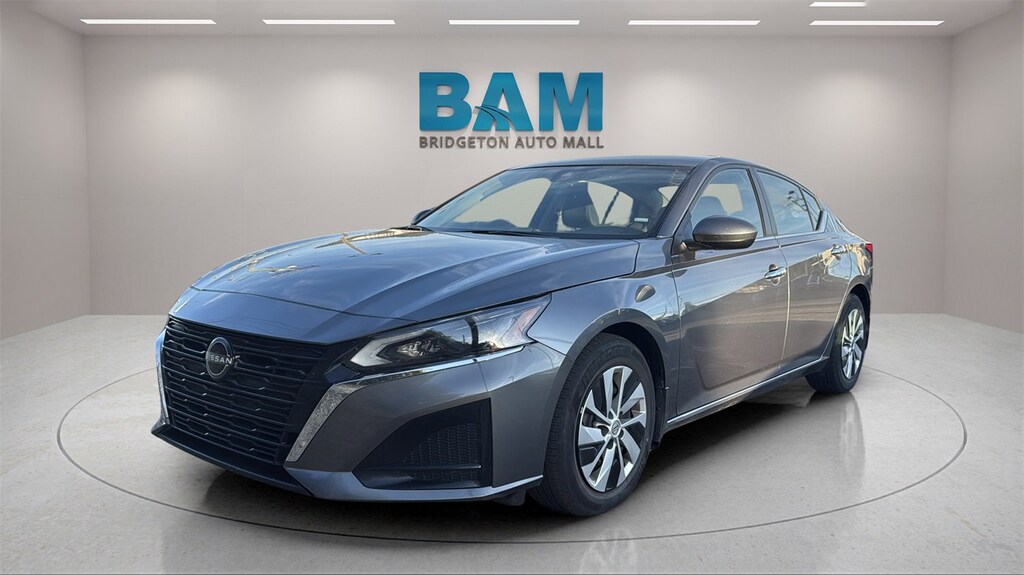 Used 2023 Nissan Altima S FWD Sedan