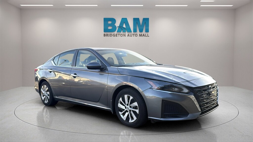 Used 2023 Nissan Altima S FWD Sedan