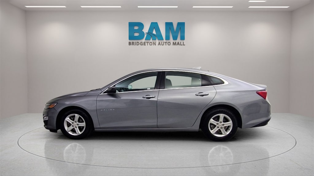 Used 2023 Chevrolet Malibu LT Car