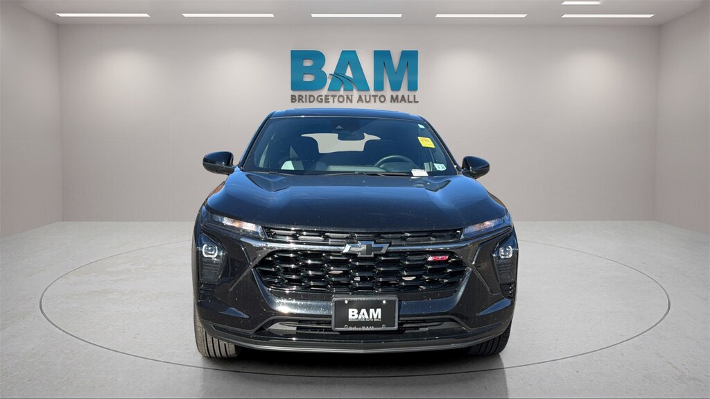 Used 2025 Chevrolet Trax 1RS SUV