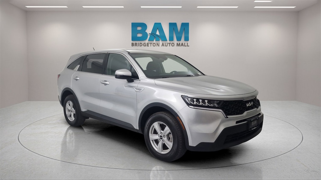 Used 2022 Kia Sorento LX SUV