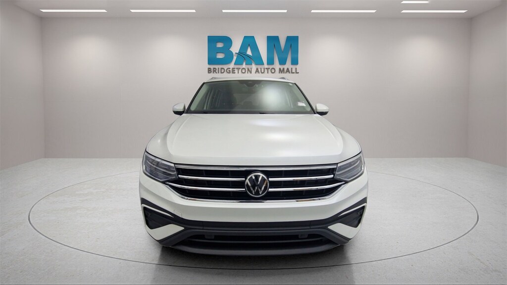 Used 2023 Volkswagen Tiguan SE
