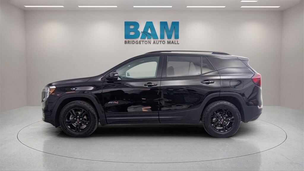 Used 2022 GMC Terrain AT4 SUV