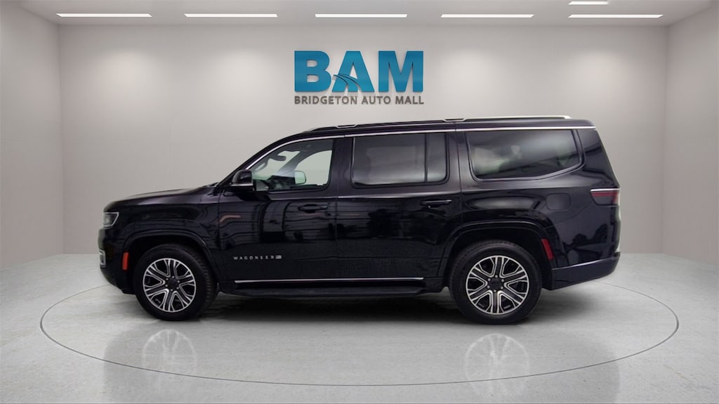 Used 2024 Jeep Wagoneer Series II 4x4 SUV