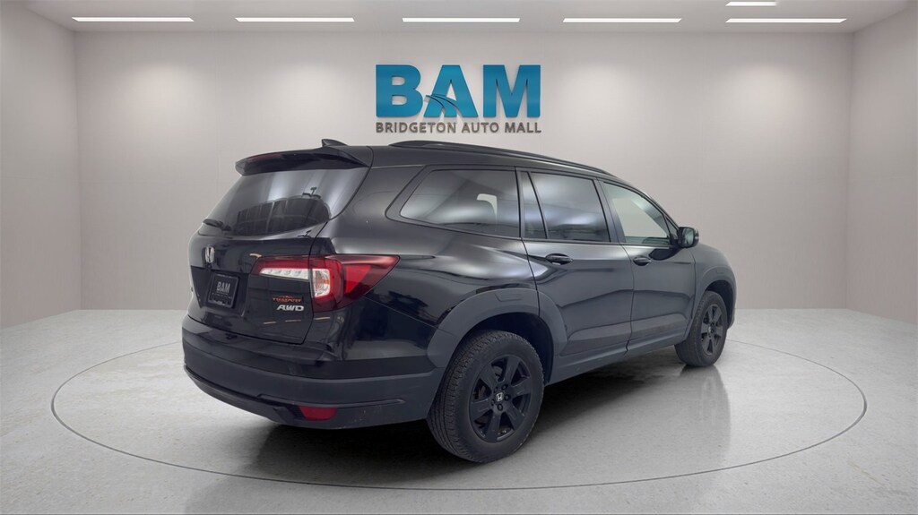 Used 2022 Honda Pilot AWD TrailSport SUV