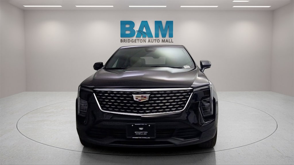 Used 2024 CADILLAC XT4 Luxury SUV