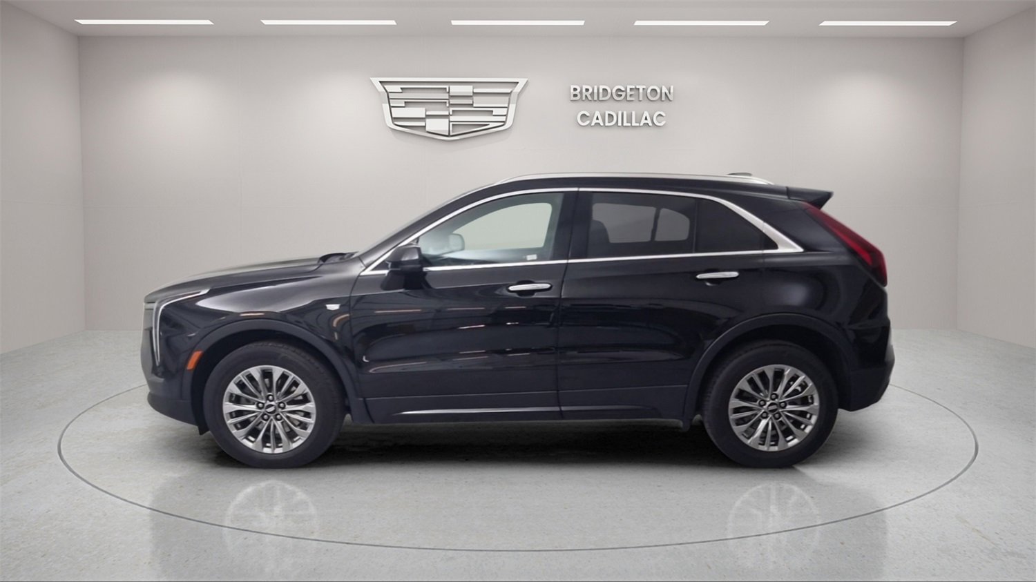2024 Cadillac XT4 Premium Luxury photo 4
