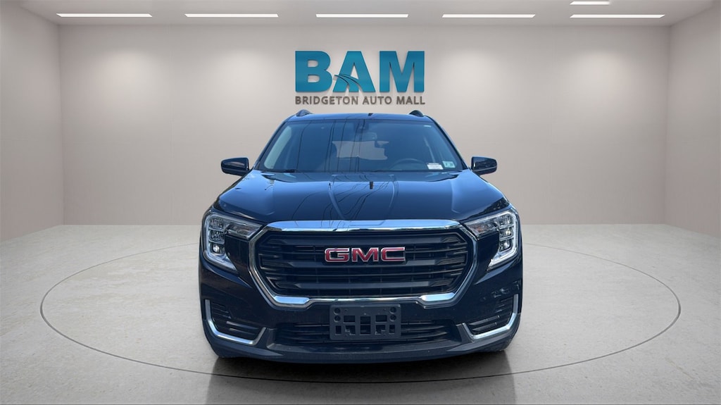 Used 2022 GMC Terrain SLE SUV