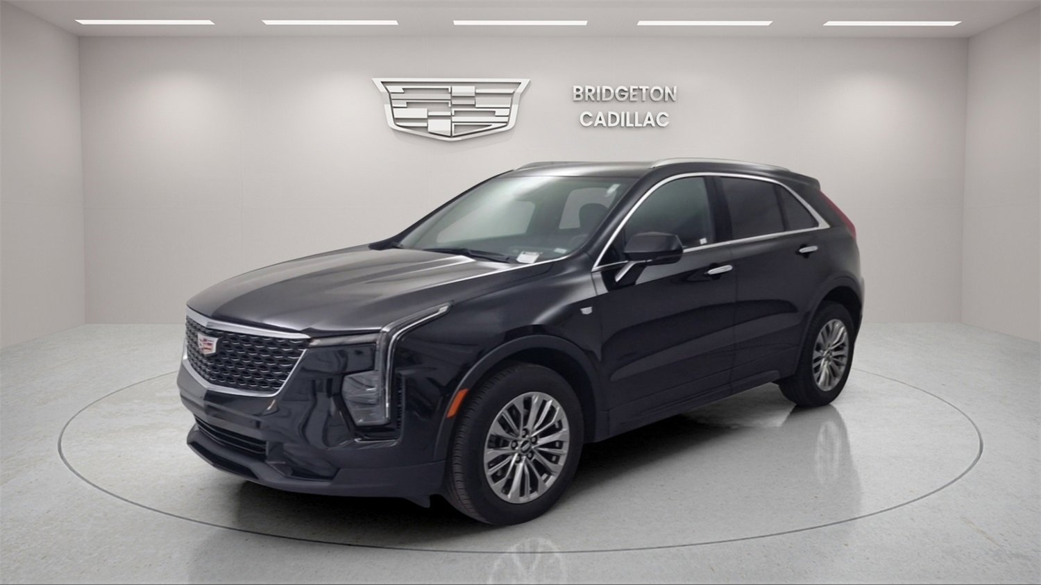 2024 Cadillac XT4 Premium Luxury photo 3