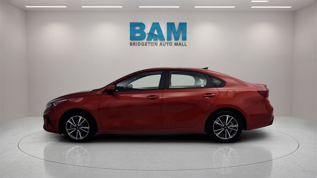 Used 2023 Kia Forte LXS Sedan