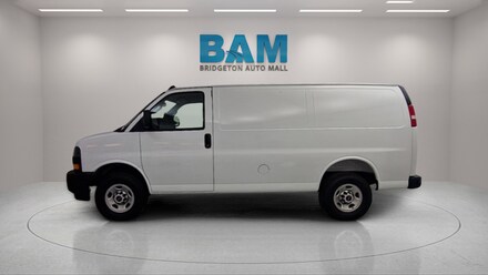2025 GMC Savana Cargo 2500 Work Van Van
