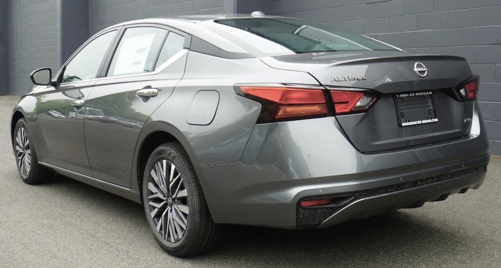 2025 Nissan Altima SV Special Edition photo 2