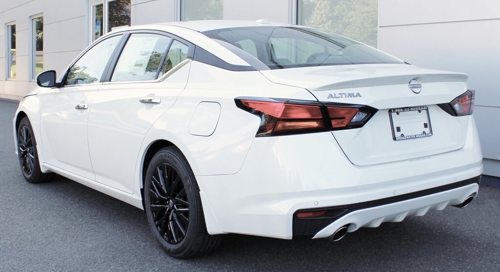 2025 Nissan Altima 2.5 SV photo 2