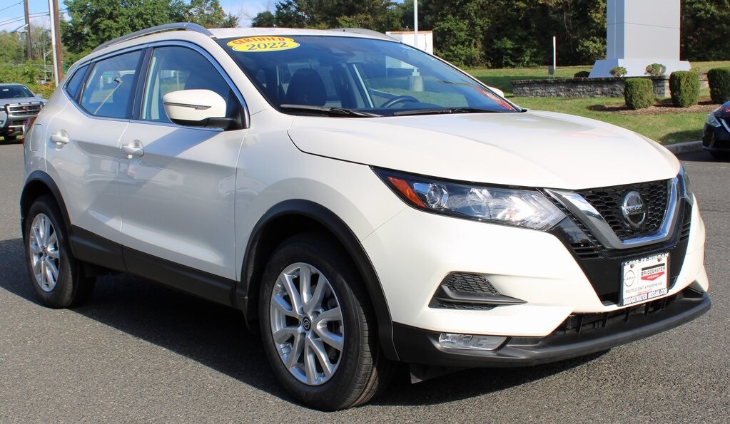 2022 Nissan Rogue Sport SV photo 3