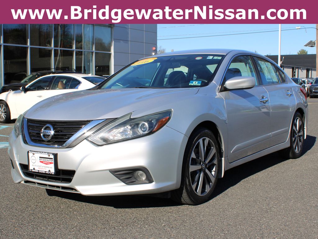 2016 Nissan Altima SR