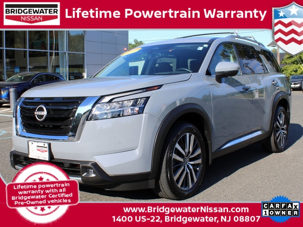 2022 Nissan Pathfinder SUV 