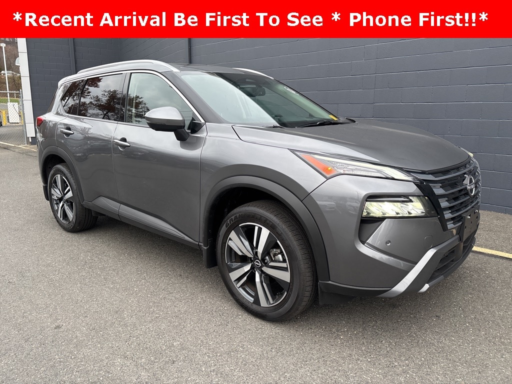 Used 2025 Nissan Rogue SL SUV