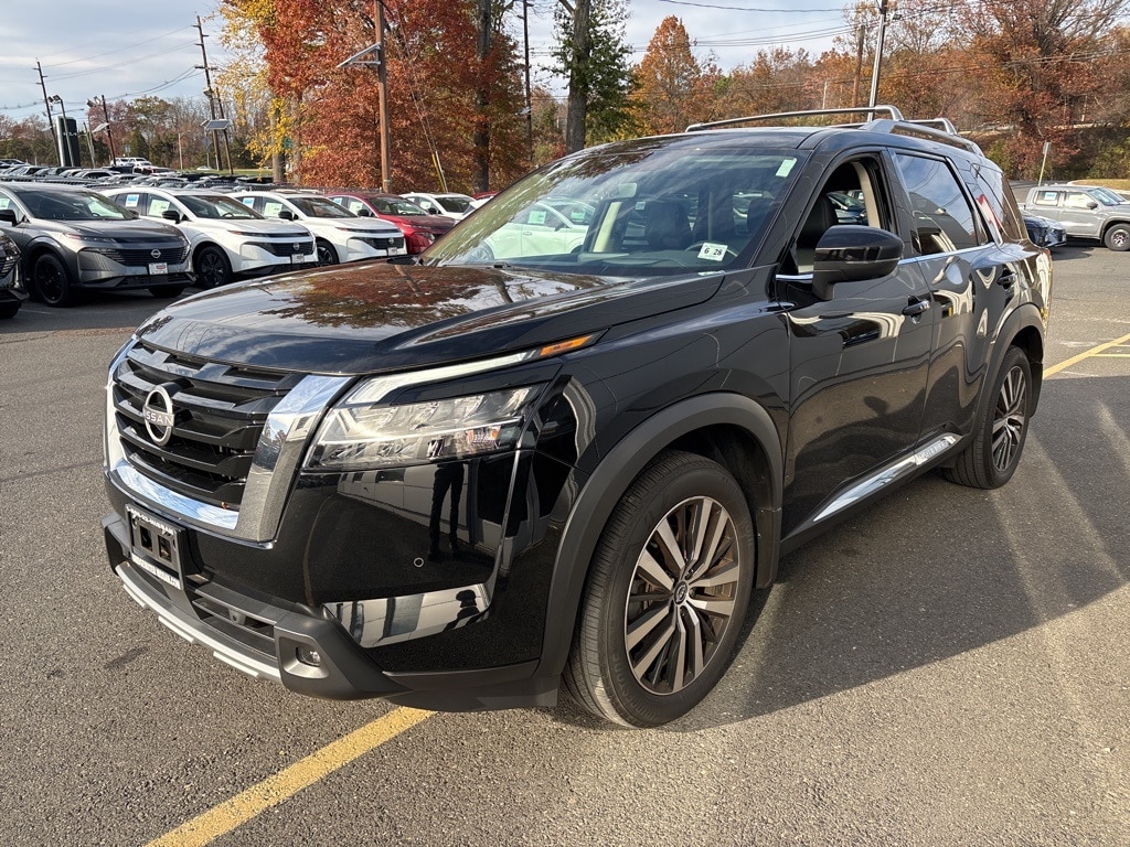Certified 2023 Nissan Pathfinder Platinum SUV