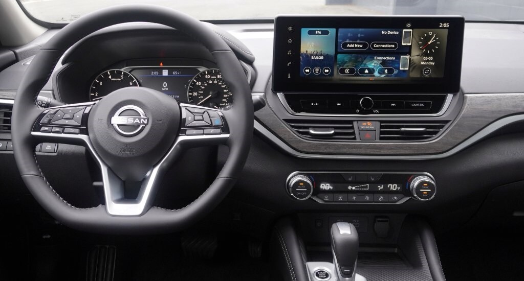 2025 Nissan Altima 2.5 SV photo 3