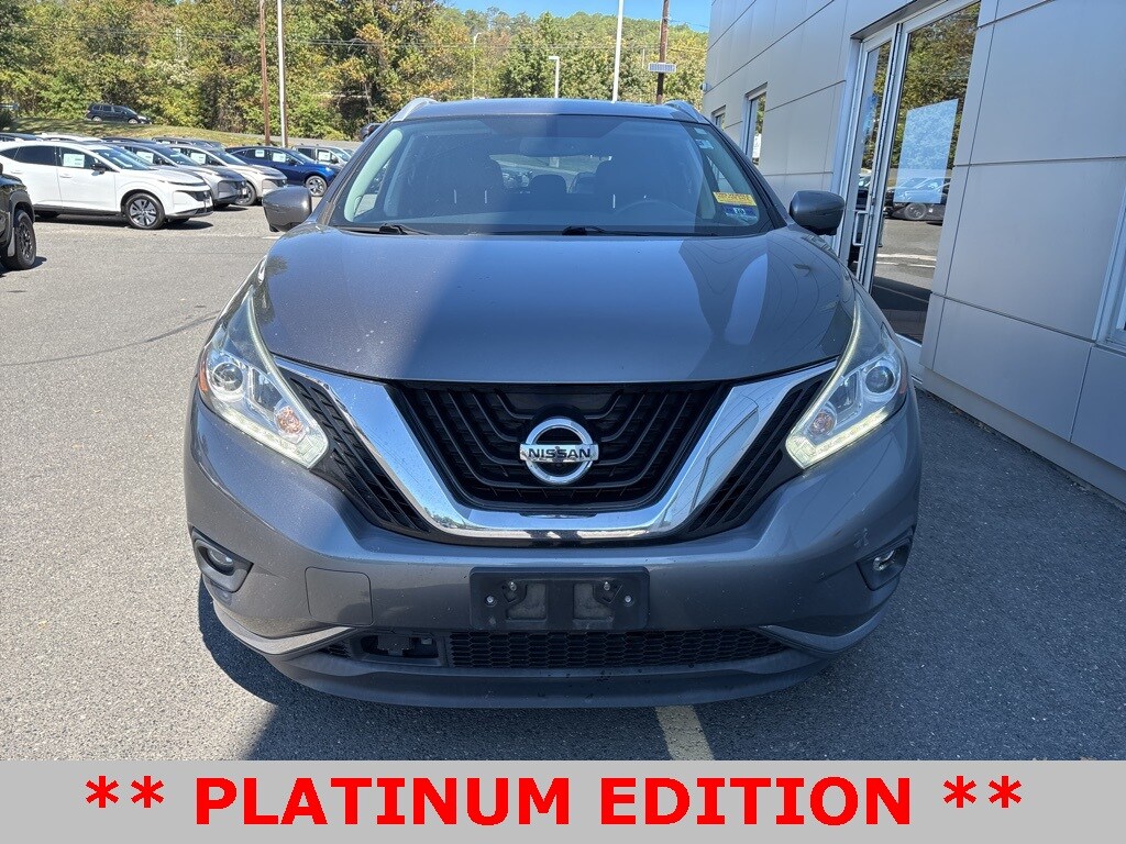 2017 Nissan Murano Platinum photo 2