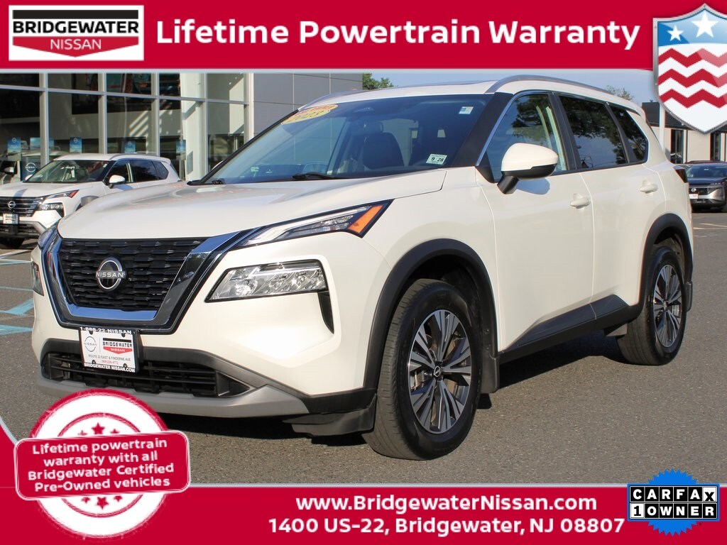 2023 Nissan Rogue SV's photo