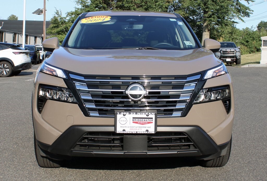 2024 Nissan Rogue SV AWD photo 2