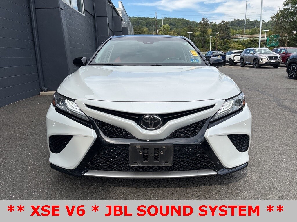 2018 Toyota Camry XSE V6 photo 2