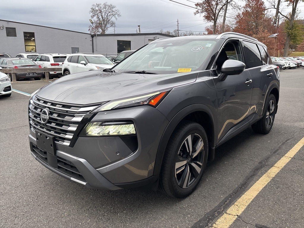 Used 2025 Nissan Rogue SL SUV
