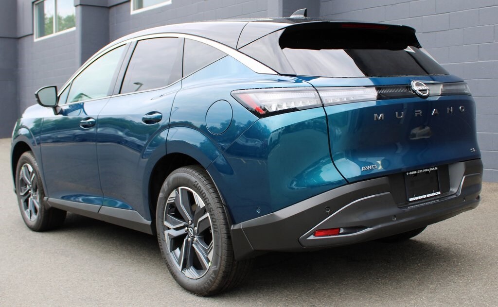 2025 Nissan Murano SL photo 2