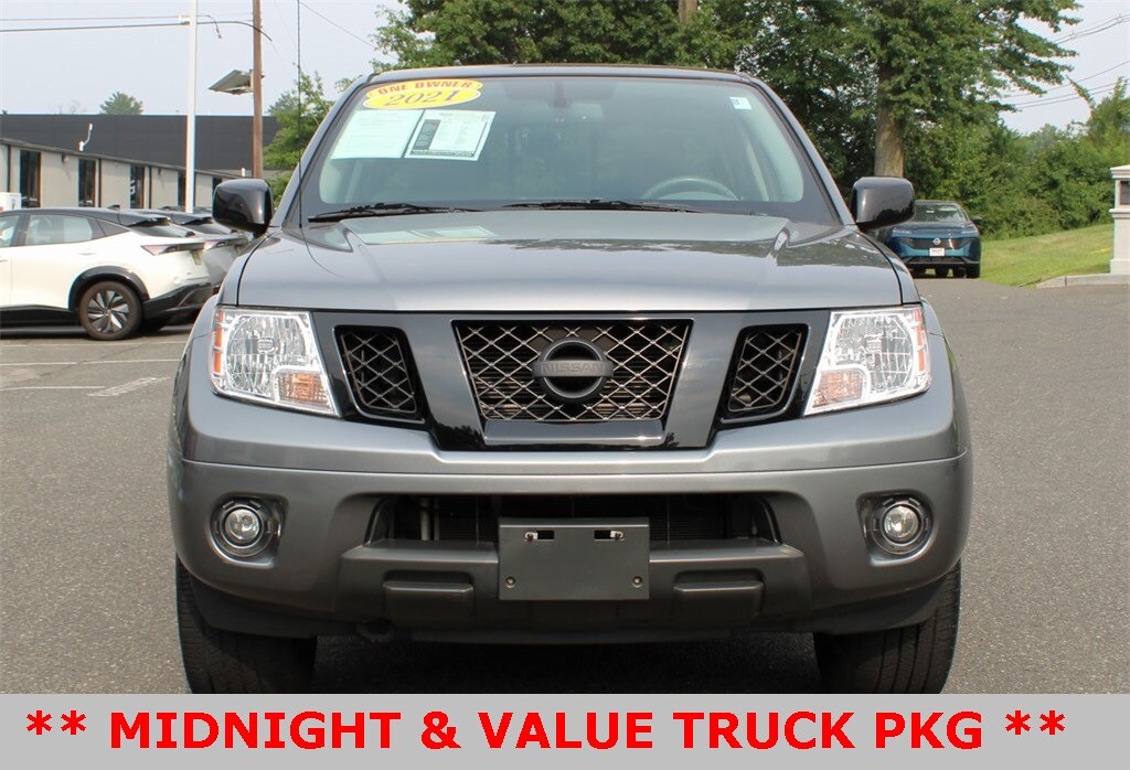 2021 Nissan Frontier SV photo 2