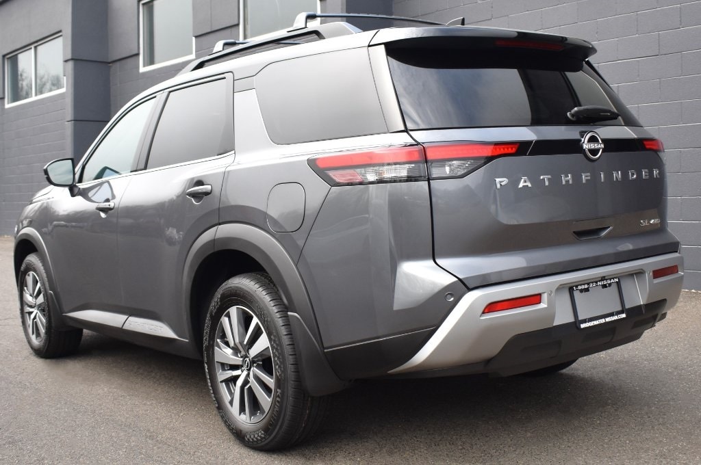 New 2025 Nissan Pathfinder SL SUV