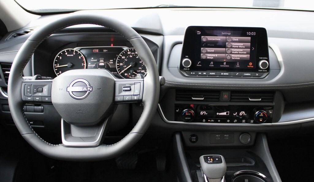 2026 Nissan Rogue SV photo 3